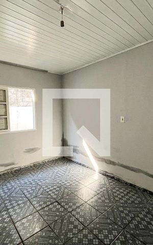 Casa à venda com 300m², 5 quartos e 2 vagas Casa à venda com 300m², 5 quartos e 2 vagasQuarto 3