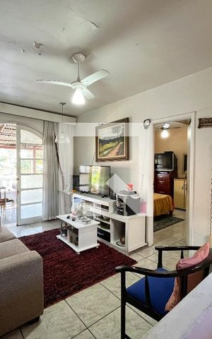Casa à venda com 300m², 5 quartos e 2 vagas Casa à venda com 300m², 5 quartos e 2 vagasSala 1