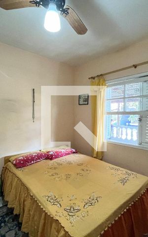 Casa à venda com 300m², 5 quartos e 2 vagas Casa à venda com 300m², 5 quartos e 2 vagasQuarto 2