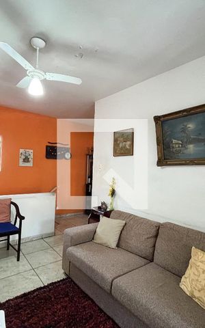 Casa à venda com 300m², 5 quartos e 2 vagas Casa à venda com 300m², 5 quartos e 2 vagasSala 1