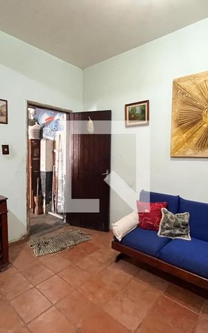 Casa à venda com 300m², 5 quartos e 2 vagas Casa à venda com 300m², 5 quartos e 2 vagasSala 2