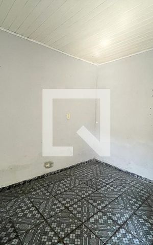 Casa à venda com 300m², 5 quartos e 2 vagas Casa à venda com 300m², 5 quartos e 2 vagasSala 3/Cozinha 2
