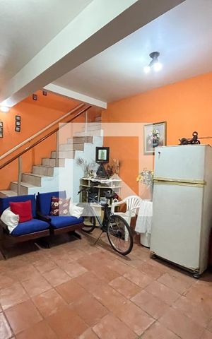 Casa à venda com 300m², 5 quartos e 2 vagas Casa à venda com 300m², 5 quartos e 2 vagasSala 2