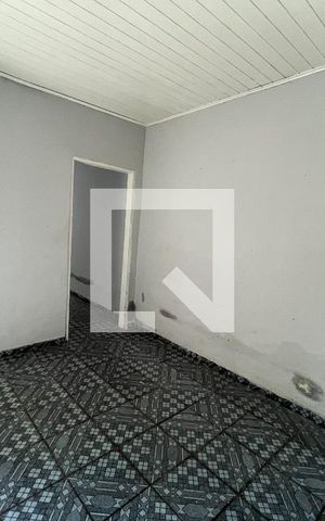 Casa à venda com 300m², 5 quartos e 2 vagas Casa à venda com 300m², 5 quartos e 2 vagasSala 3/Cozinha 2