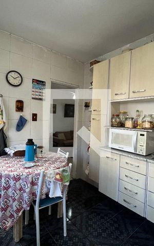 Casa à venda com 300m², 5 quartos e 2 vagas Casa à venda com 300m², 5 quartos e 2 vagasCozinha 1