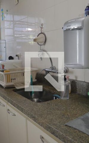 Casa à venda com 312m², 3 quartos e 2 vagasCozinha