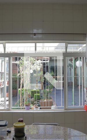Casa à venda com 312m², 3 quartos e 2 vagasCozinha