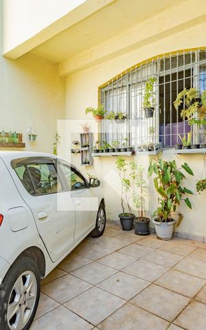 Casa à venda com 165m², 3 quartos e 2 vagas Casa à venda com 165m², 3 quartos e 2 vagasGaragem