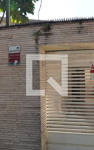 Casa para alugar com 150m², 3 quartos e 2 vagasFachada