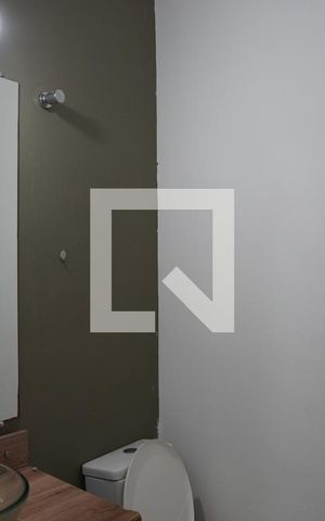Casa para alugar com 150m², 3 quartos e 2 vagasBanheiro Social