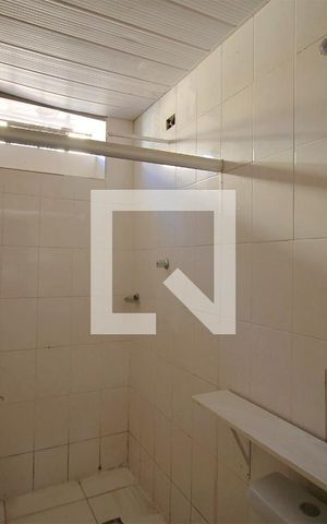 Casa para alugar com 80m², 2 quartos e 3 vagasBanheiro