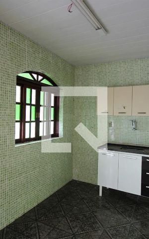 Casa para alugar com 80m², 2 quartos e 3 vagasCozinha