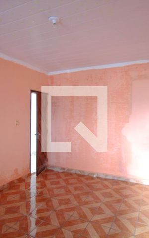 Casa para alugar com 80m², 2 quartos e 3 vagasQuarto 1