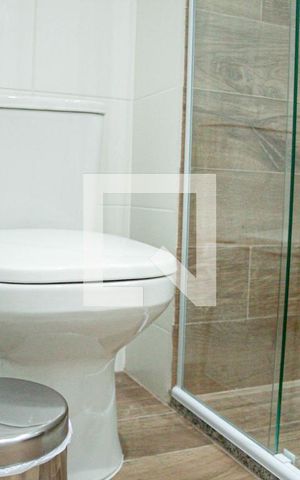 Apartamento à venda com 59m², 2 quartos e 1 vaga Apartamento à venda com 59m², 2 quartos e 1 vagaBanheiro
