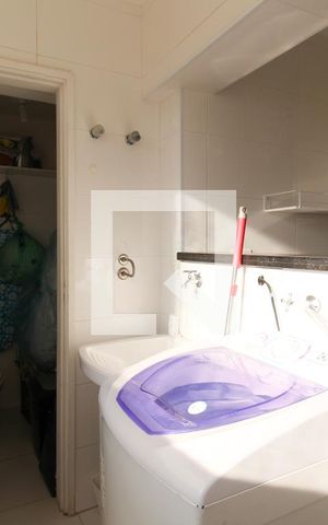 Apartamento à venda com 61m², 2 quartos e 1 vagaÁrea de Serviço