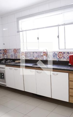 Casa à venda com 180m², 3 quartos e 2 vagasCozinha