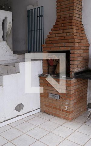 Casa à venda com 180m², 3 quartos e 2 vagasChurrasqueira