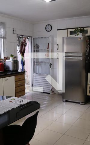 Casa à venda com 180m², 3 quartos e 2 vagasCozinha