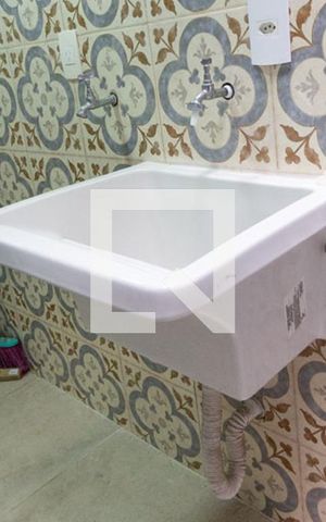 Apartamento para alugar com 39m², 2 quartos e sem vagaÁrea comum