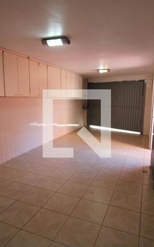 Casa à venda com 120m², 3 quartos e 2 vagasÁrea de Serviço