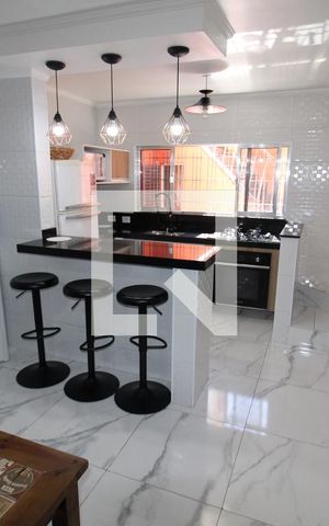 Casa à venda com 120m², 3 quartos e 2 vagasCozinha