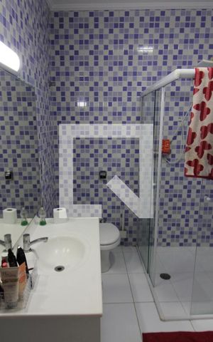 Casa à venda com 120m², 3 quartos e 2 vagasQuarto 1 - Banheiro