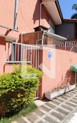 Casa à venda com 120m², 3 quartos e 2 vagasFachada