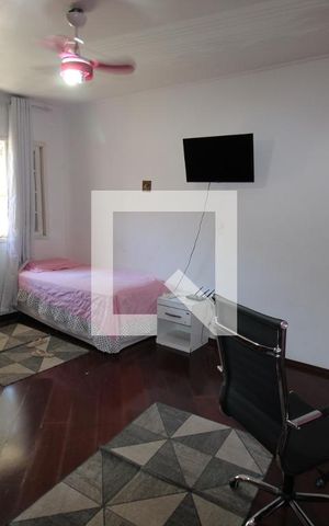 Casa à venda com 120m², 3 quartos e 2 vagasQuarto 3