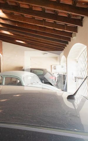Casa à venda com 250m², 3 quartos e 3 vagas Casa à venda com 250m², 3 quartos e 3 vagasGaragem