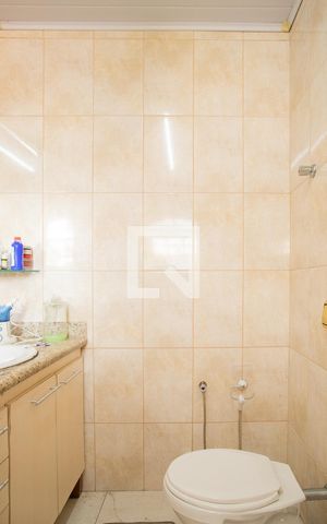 Casa à venda com 250m², 3 quartos e 3 vagas Casa à venda com 250m², 3 quartos e 3 vagasBaheiro - Suíte 2