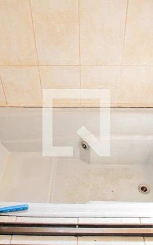 Casa à venda com 250m², 3 quartos e 3 vagas Casa à venda com 250m², 3 quartos e 3 vagasBaheiro - Suíte 2
