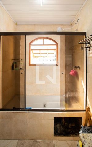Casa à venda com 250m², 3 quartos e 3 vagas Casa à venda com 250m², 3 quartos e 3 vagasBaheiro - Suíte 2