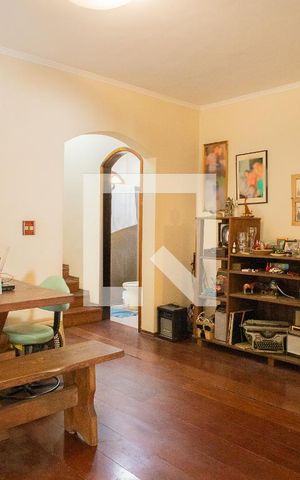 Casa à venda com 250m², 3 quartos e 3 vagas Casa à venda com 250m², 3 quartos e 3 vagasSala de Jantar
