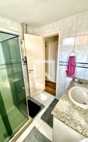 Apartamento à venda com 82m², 3 quartos e 1 vaga Apartamento à venda com 82m², 3 quartos e 1 vagaBanheiro 1