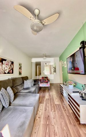 Apartamento à venda com 82m², 3 quartos e 1 vaga Apartamento à venda com 82m², 3 quartos e 1 vagaSala