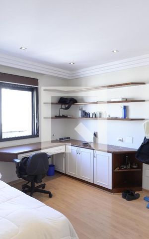 Apartamento à venda com 540m², 5 quartos e 5 vagasQuarto 