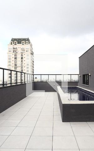 Studio para alugar com 26m², 1 quarto e sem vaga Studio para alugar com 26m², 1 quarto e sem vagaÁrea comum - Piscina