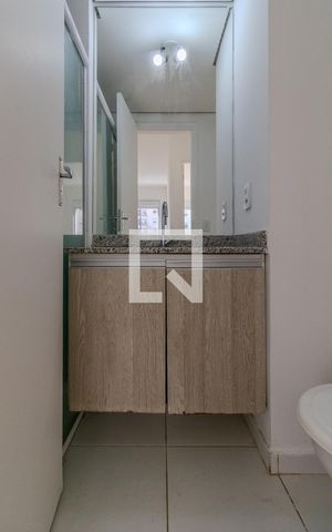 Apartamento para alugar com 65m², 2 quartos e 1 vaga Apartamento para alugar com 65m², 2 quartos e 1 vagaBanheiro