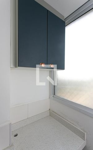 Apartamento à venda com 42m², 2 quartos e sem vaga Apartamento à venda com 42m², 2 quartos e sem vagaÁrea de Serviço
