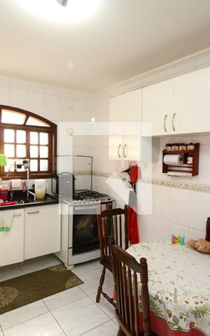 Casa à venda com 120m², 3 quartos e 2 vagasCozinha