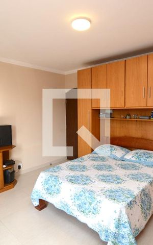 Casa à venda com 120m², 3 quartos e 2 vagasSuíte