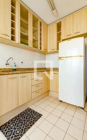 Apartamento para alugar com 60m², 2 quartos e 1 vaga Apartamento para alugar com 60m², 2 quartos e 1 vagaCozinha