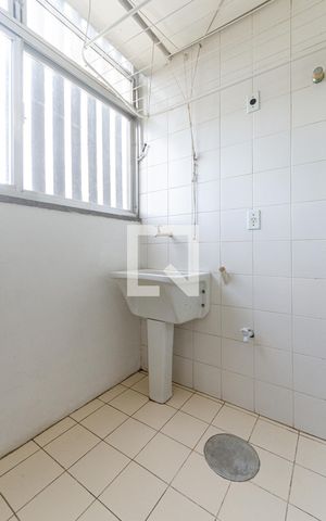 Apartamento para alugar com 60m², 2 quartos e 1 vaga Apartamento para alugar com 60m², 2 quartos e 1 vagaÁrea de Serviço