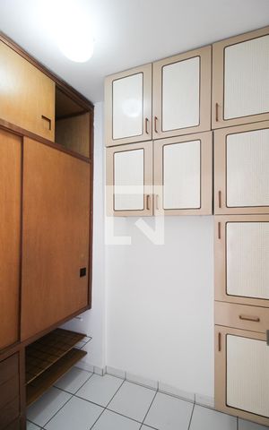 Apartamento à venda com 120m², 3 quartos e 1 vaga Apartamento à venda com 120m², 3 quartos e 1 vagaQuarto de Serviço
