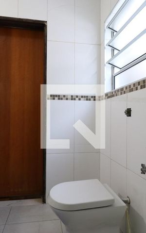 Casa para alugar com 120m², 2 quartos e 1 vagaBanheiro