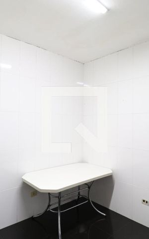 Casa para alugar com 120m², 2 quartos e 1 vagaCozinha