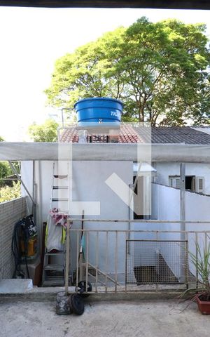 Casa para alugar com 120m², 2 quartos e 1 vagaQuintal