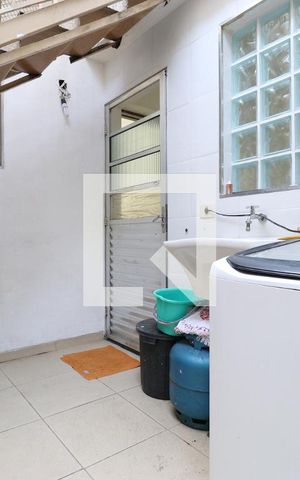 Casa para alugar com 120m², 2 quartos e 1 vagaÁrea de Serviço