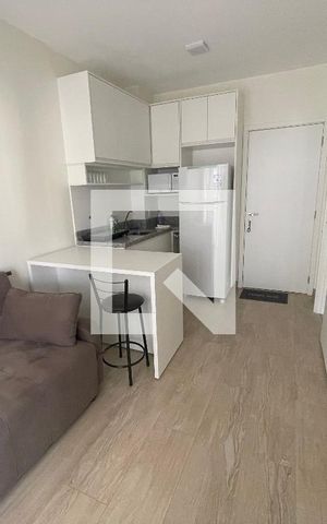 Apartamento para alugar com 31m², 1 quarto e 1 vaga Apartamento para alugar com 31m², 1 quarto e 1 vagaSala
