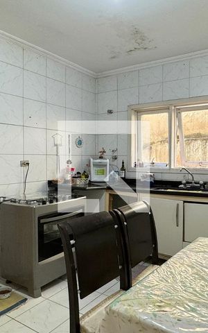 Casa de condomínio à venda com 350m², 4 quartos e 5 vagasCozinha